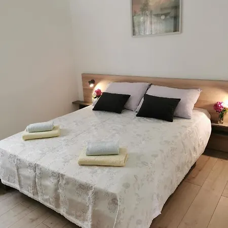 Darinka Apartment *